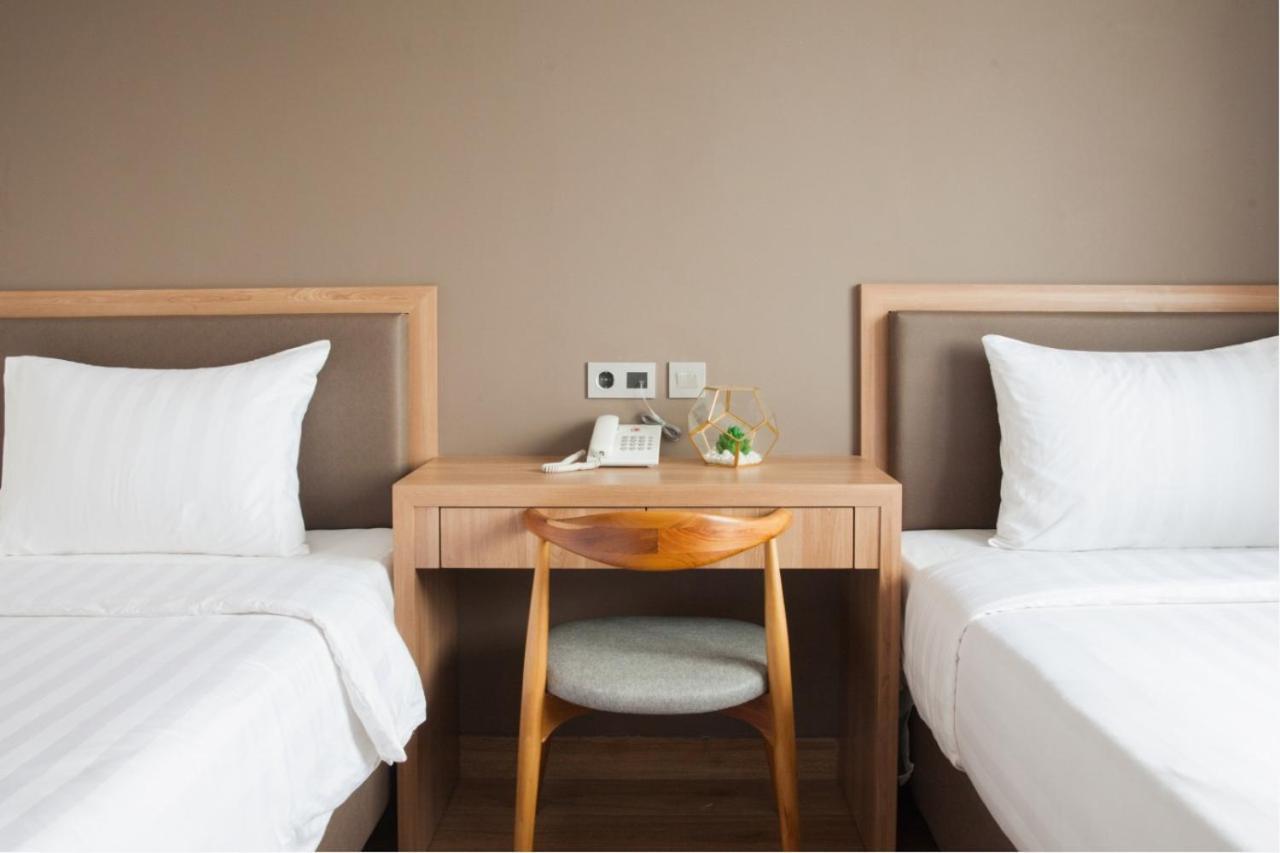 Grand Caman Hotel Бекаси Екстериор снимка